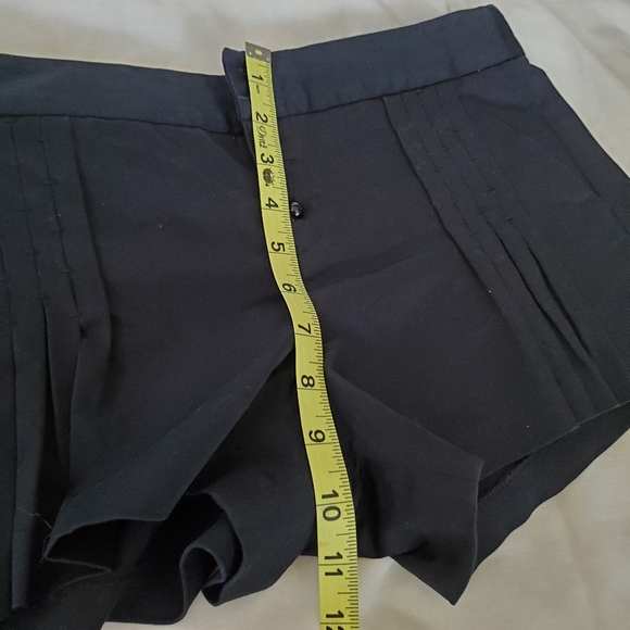 Short - Picture 4 of 12